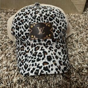 LV Cheetah baseball hat